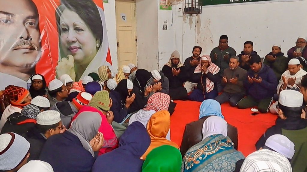 খালেদা জিয়ার মৃত্যুতে দেশজুড়ে শোক, মাগফিরাত কামনায় দোয়া